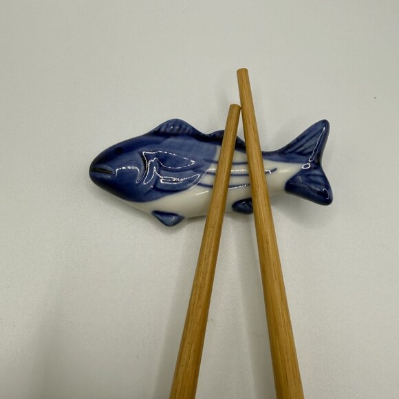 Blue Porcelain Fish Chopstick Rests - Picture 5 of 6